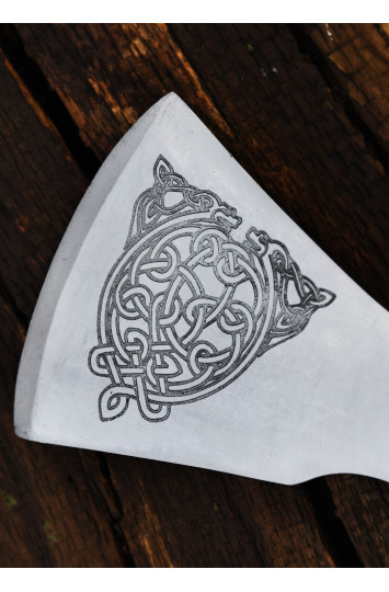 Vikingų kirvis tipas F