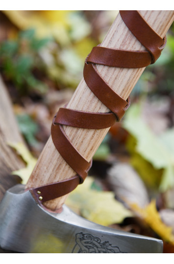 Vikingų kirvis tipas H