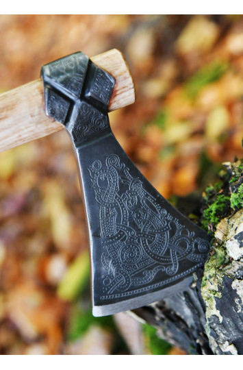 Vikingų kirvis Mammen