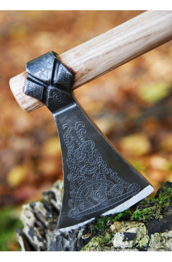 Vikingų kirvis Mammen