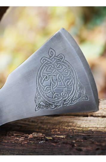 Vikingų kirvis tipas F