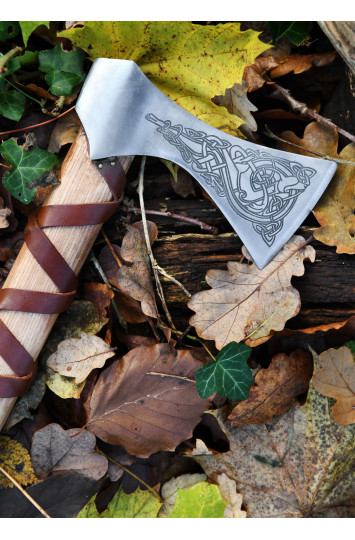 Vikingų kirvis tipas K