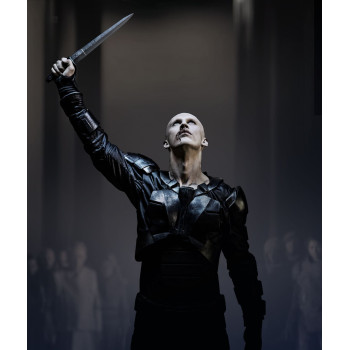 Filmo Kopa, peilis "Imperatoriaus ašmenys"