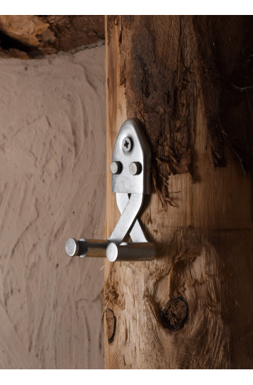 Reguliuojamas kalavijo laikiklis Žirklės